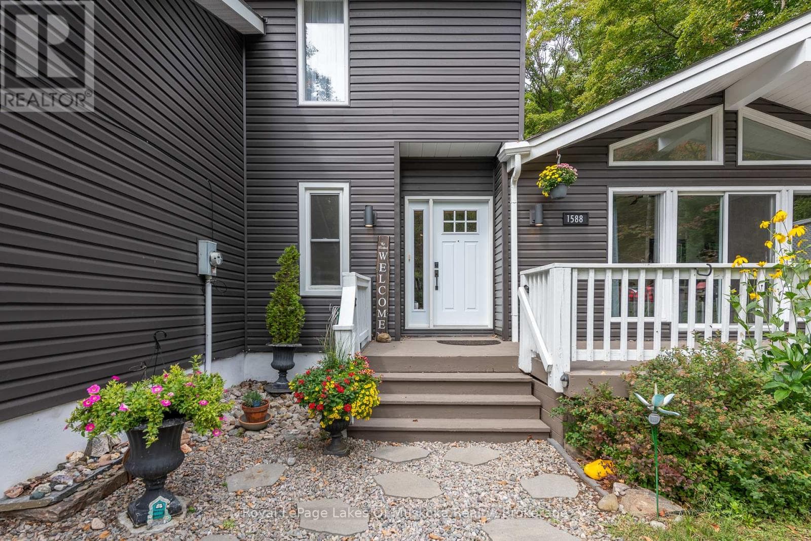 1588 SKYLINE DRIVE, OnePoint — photo 2