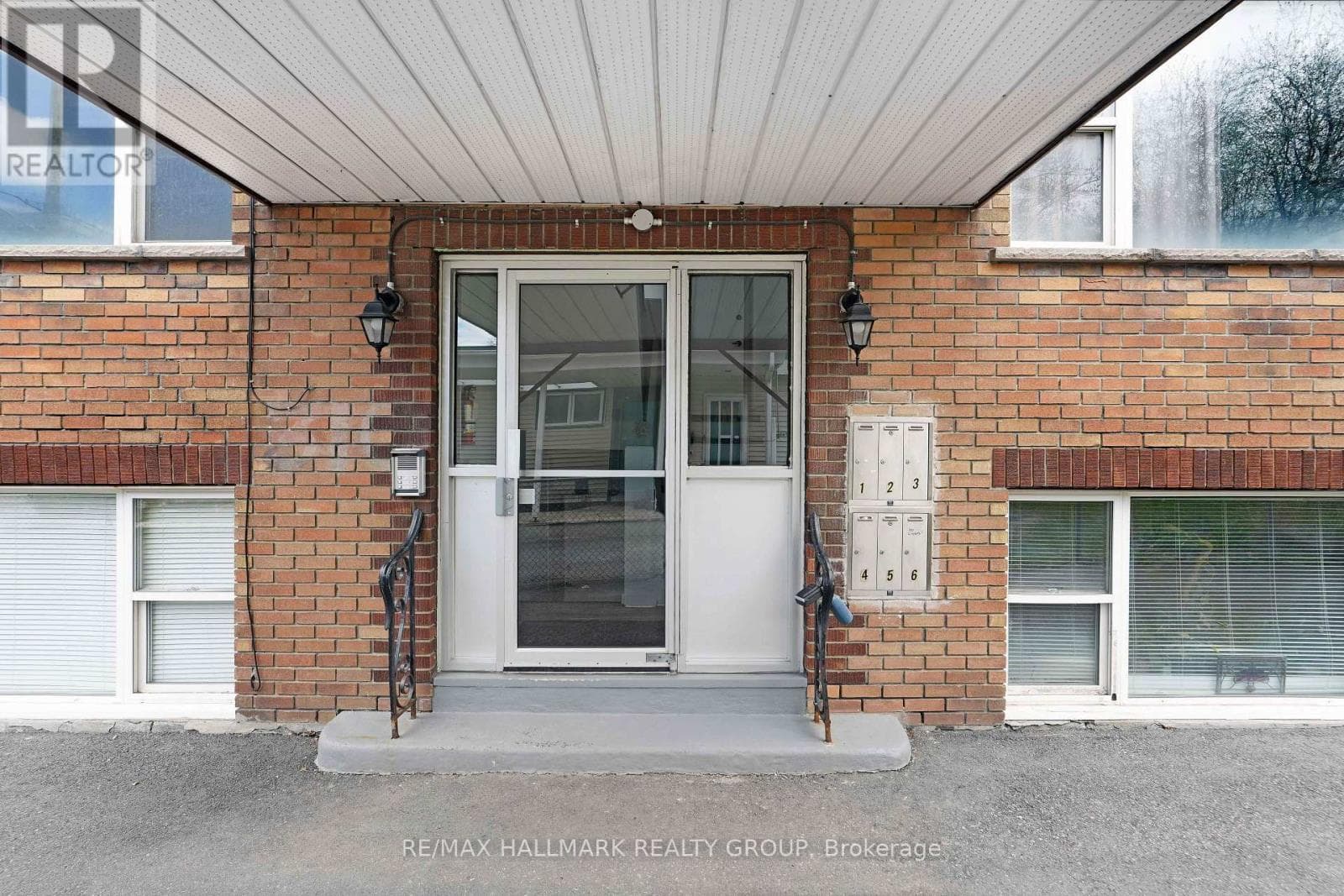310 BYRON AVENUE, Ottawa — photo 5