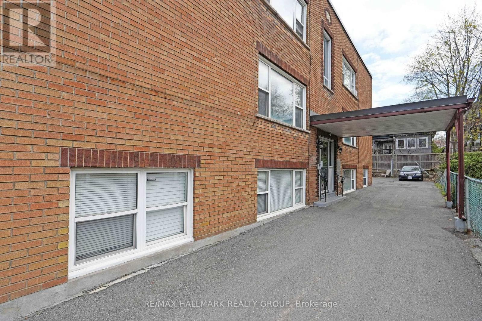 310 BYRON AVENUE, Ottawa — photo 4