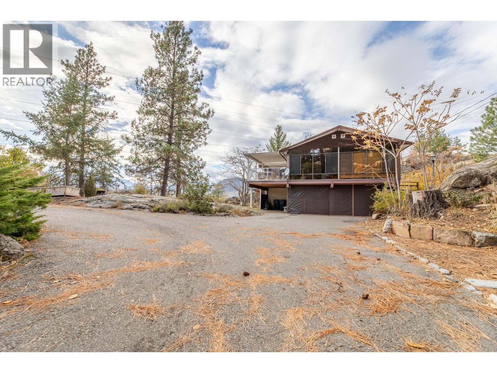 223 SUNNYBROOK Drive, Interior REALTORS® — photo 3