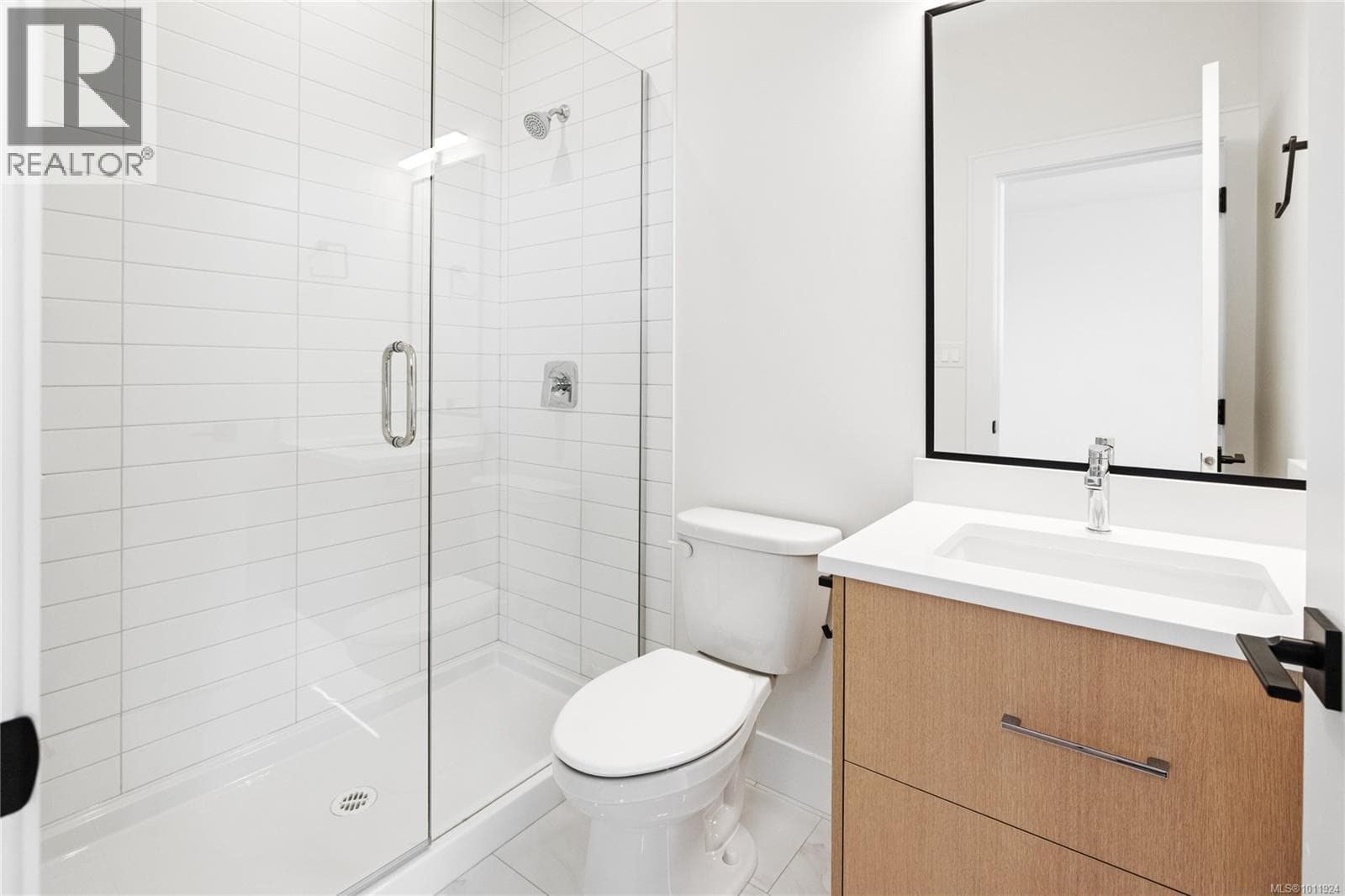414 Thetis Dr — photo 4