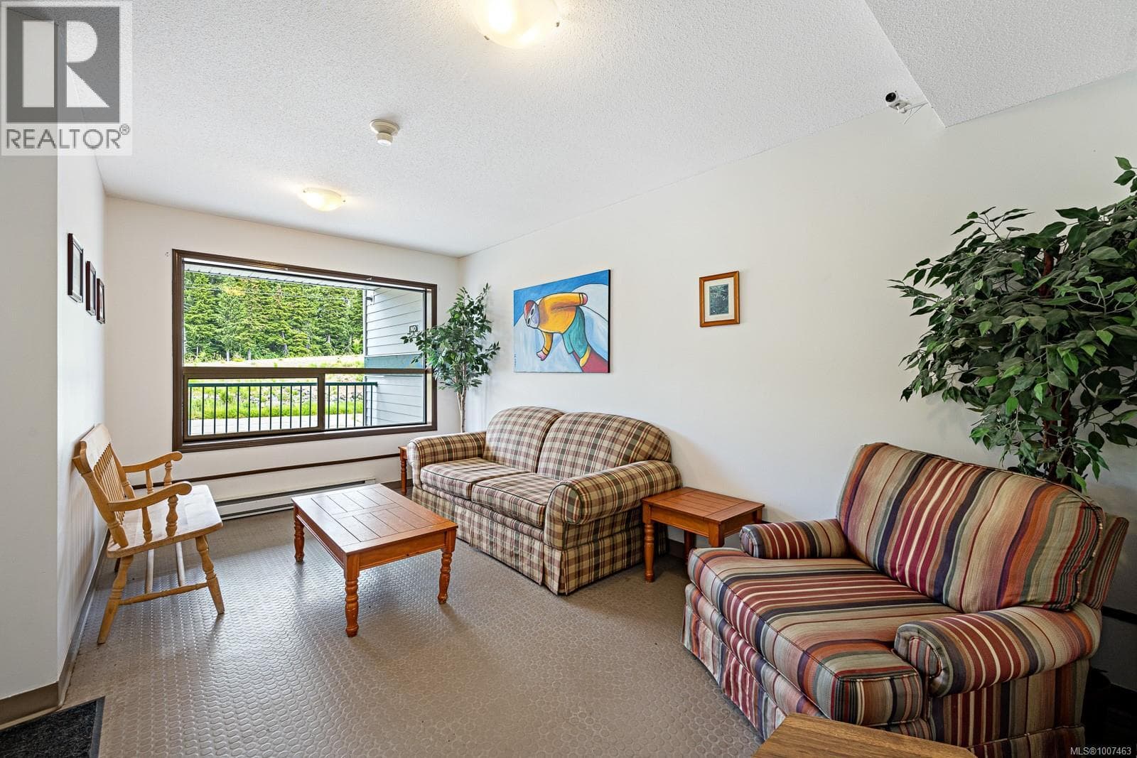 209 1105 Henry Rd — photo 3
