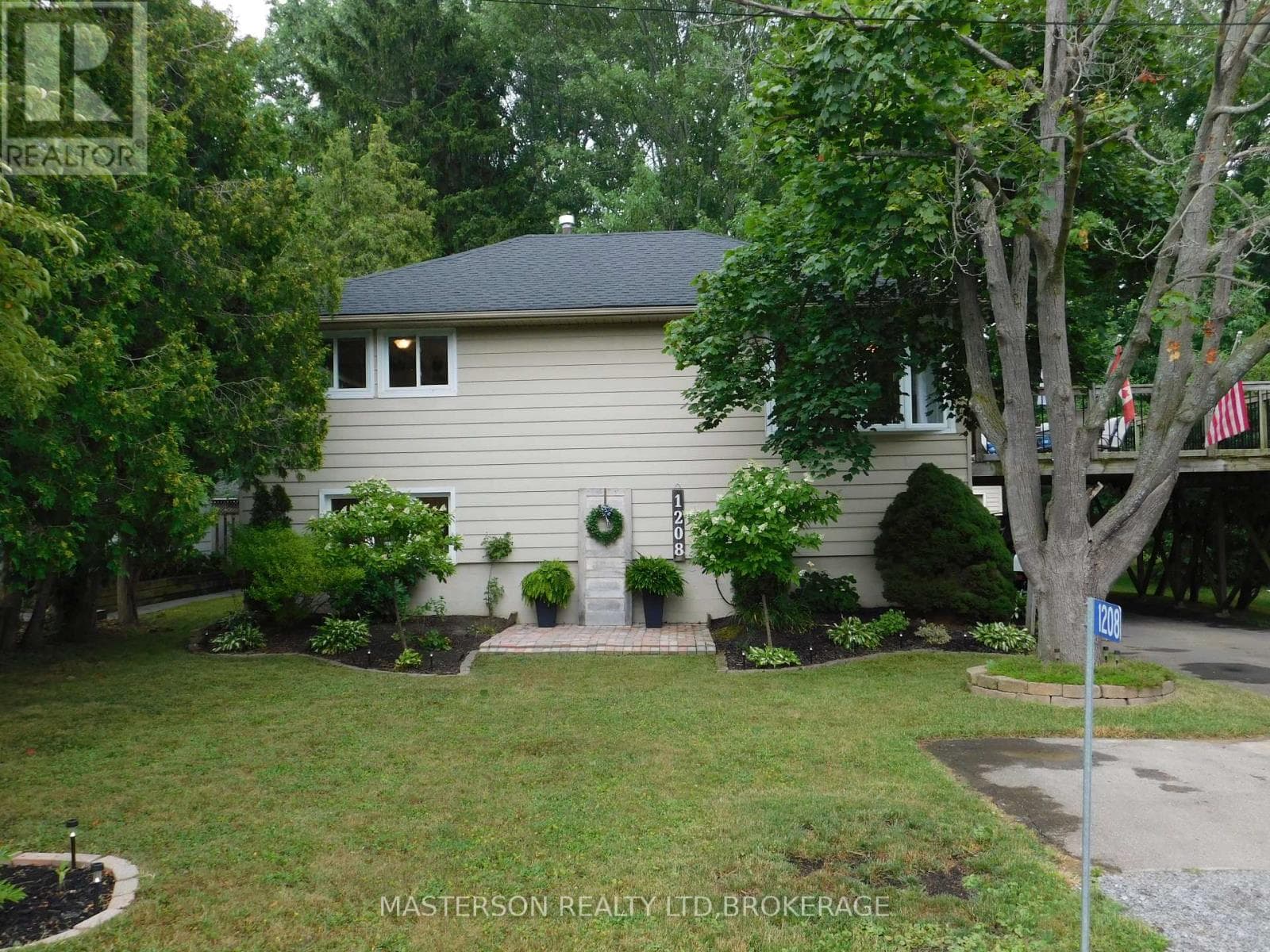 1208 BENNER AVENUE in 