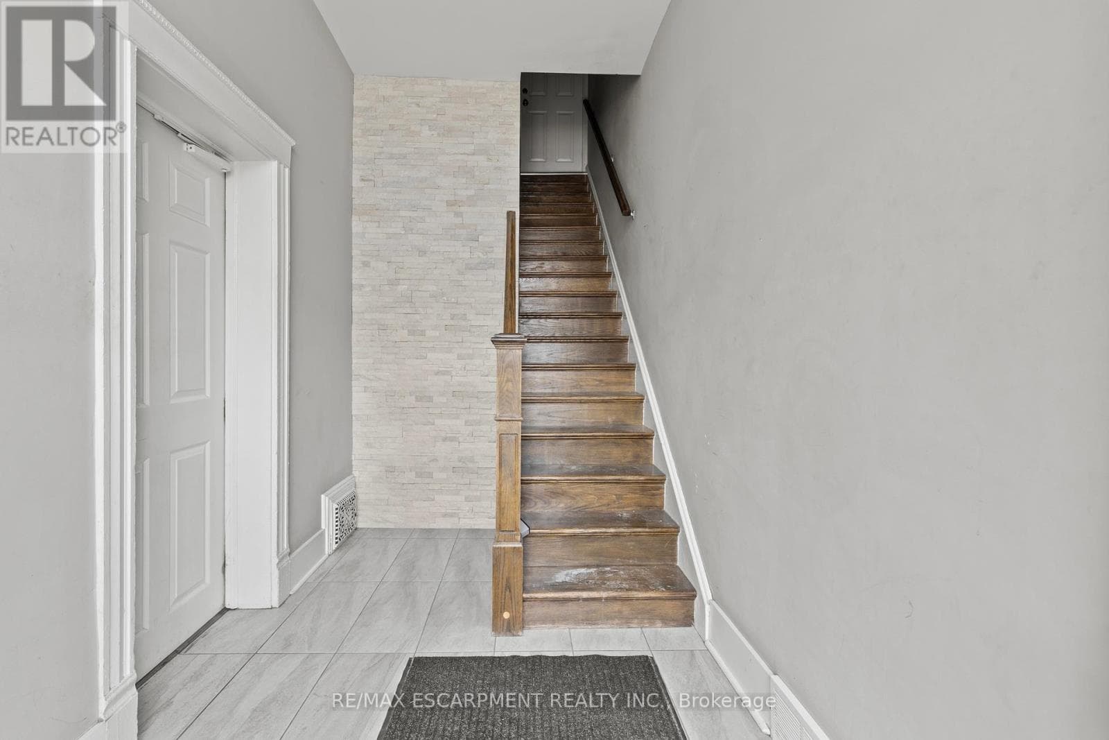 181 WEST AVENUE NORTH, Toronto — photo 5