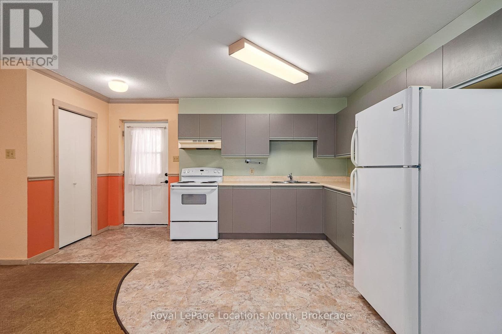 1 - 891 RIVER ROAD W, OnePoint — photo 4