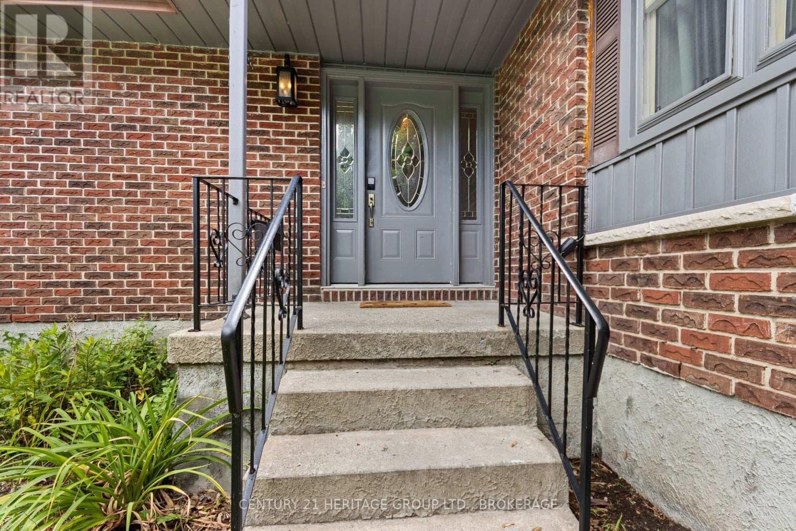 785 ALLUM AVENUE — photo 5