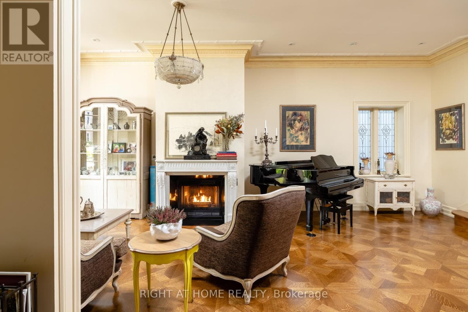 51 HAZELTON AVENUE, Toronto — photo 4