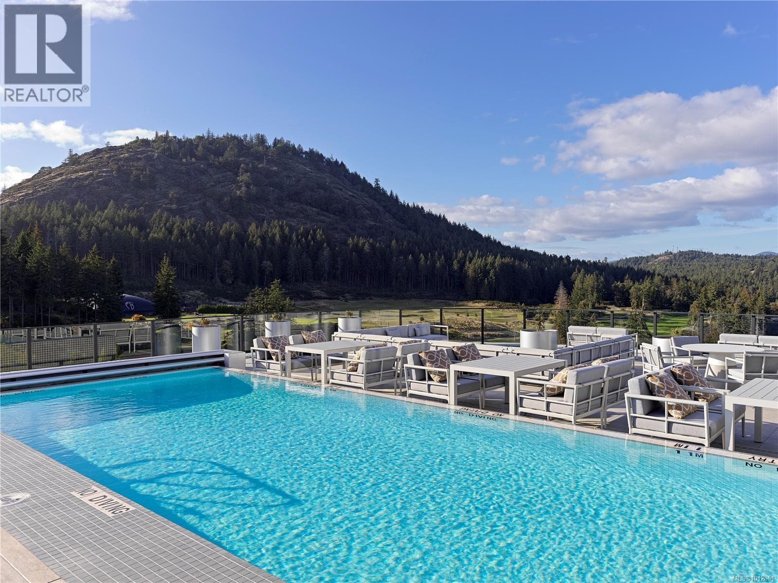 1604 2000 Hannington Rd in Upper Millstream
