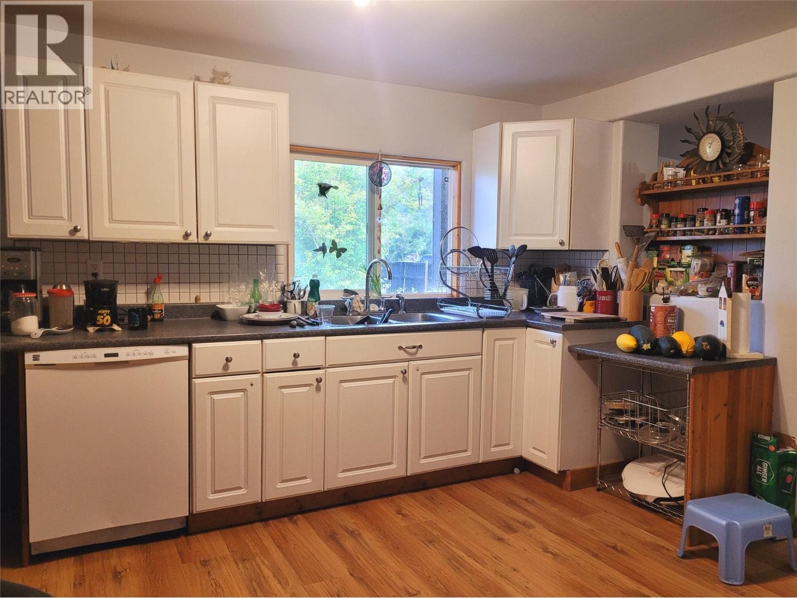 536 Swanson Road, Interior REALTORS® — photo 5