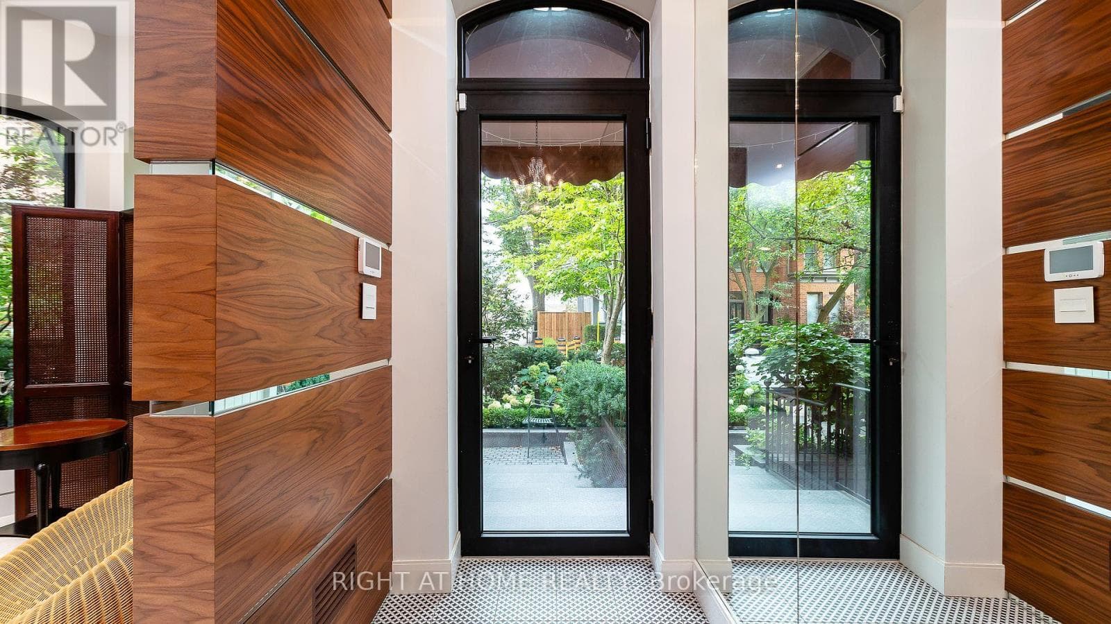 53 HAZELTON AVENUE, Toronto — photo 5
