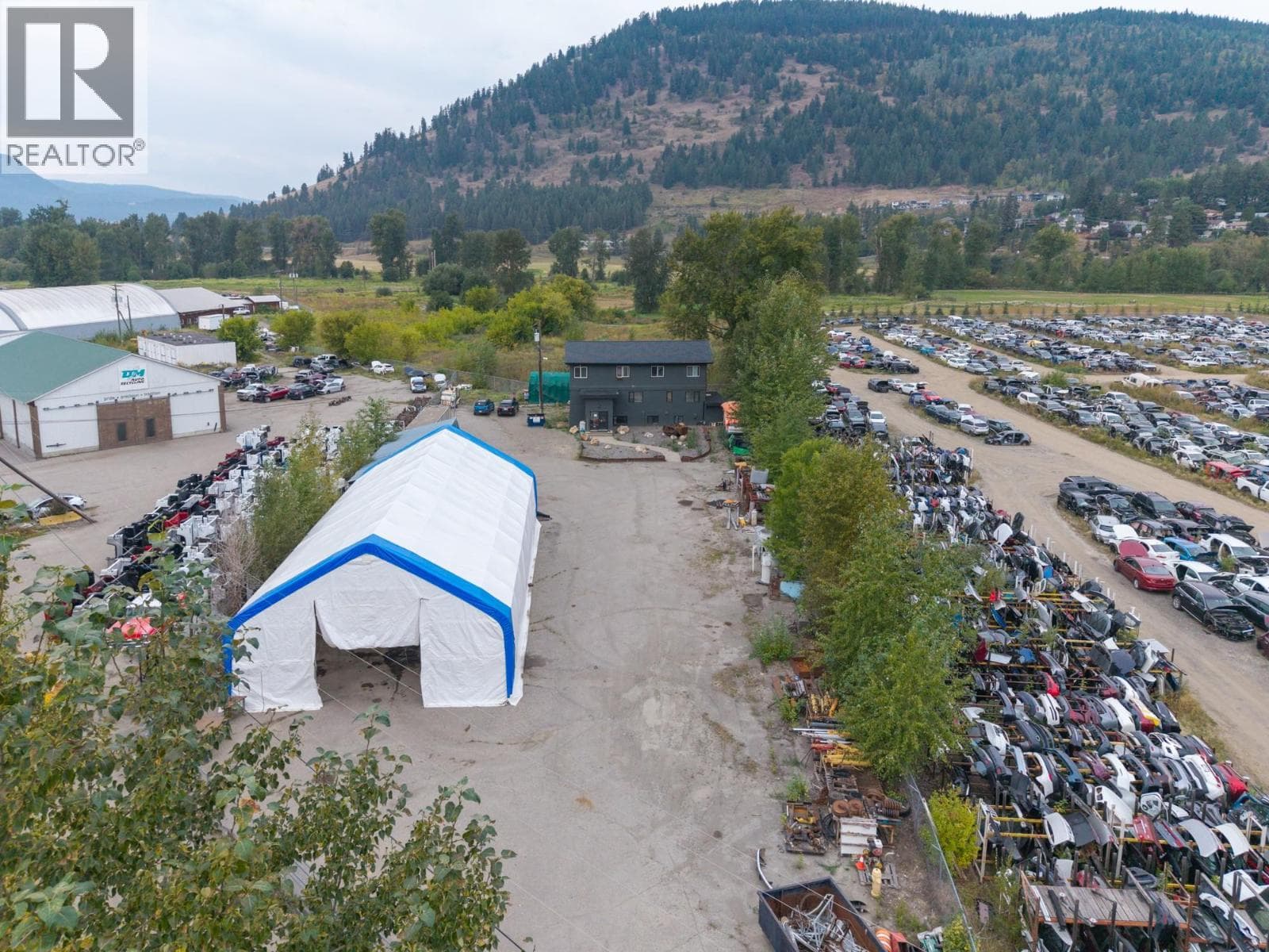 1660 Shuswap Avenue, Interior REALTORS® — photo 2