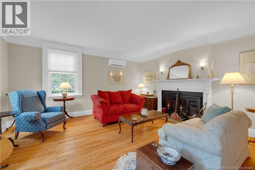 204 MONTAGUE STREET — photo 4