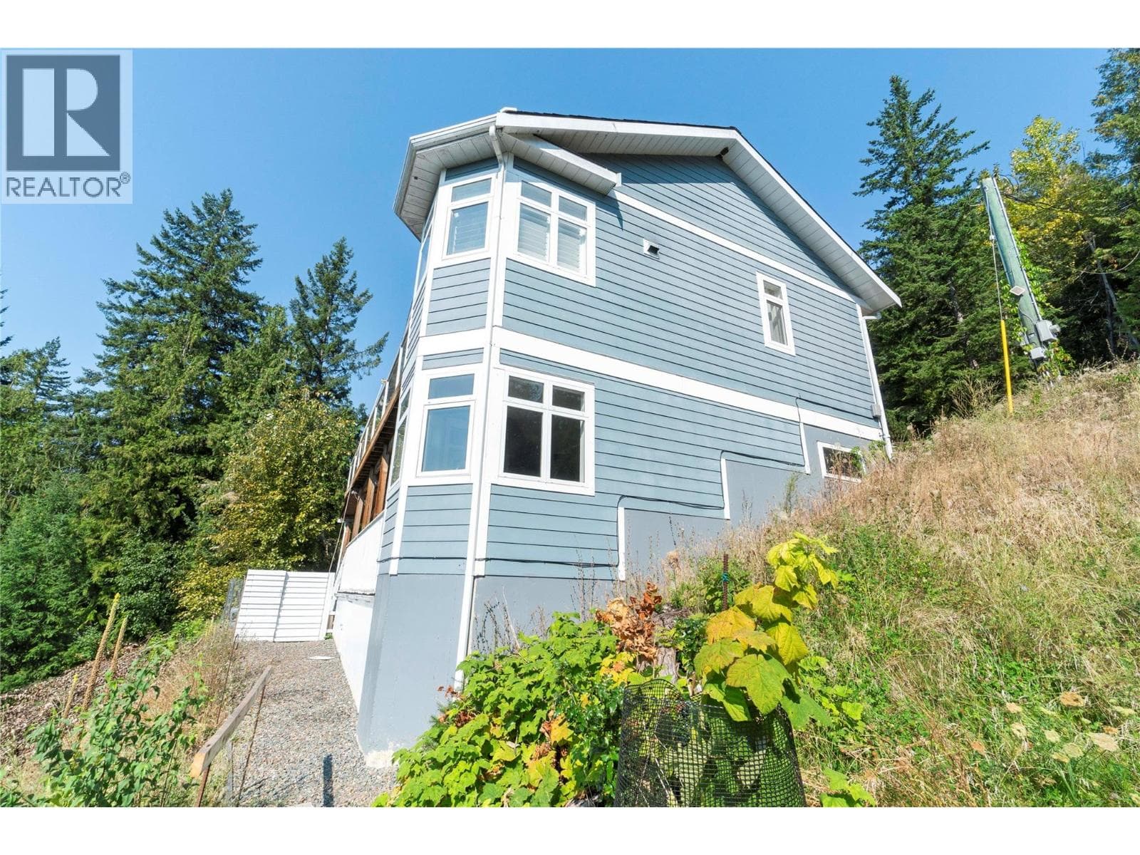7660 LICHEN ROAD, Interior REALTORS® — photo 3