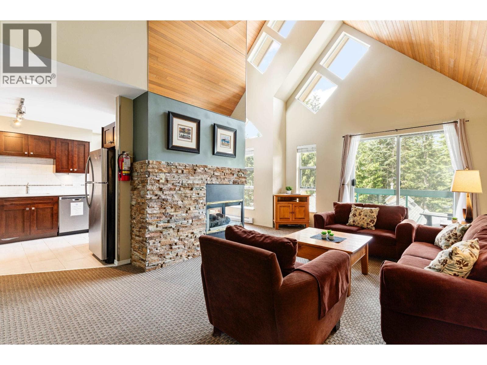 208 4865 PAINTED CLIFF ROAD, Greater Vancouver — photo 2