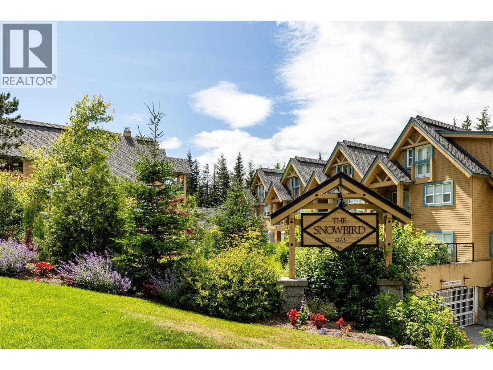 208 4865 PAINTED CLIFF ROAD in 