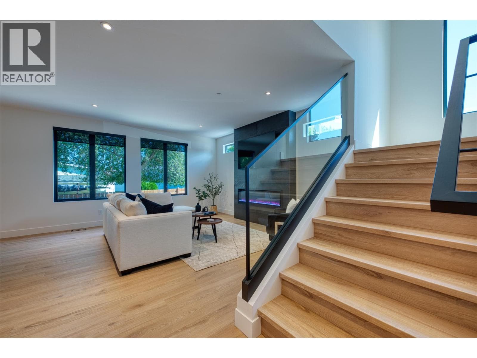 3010 HOLLAND ROAD UNIT 1, Interior REALTORS® — photo 4