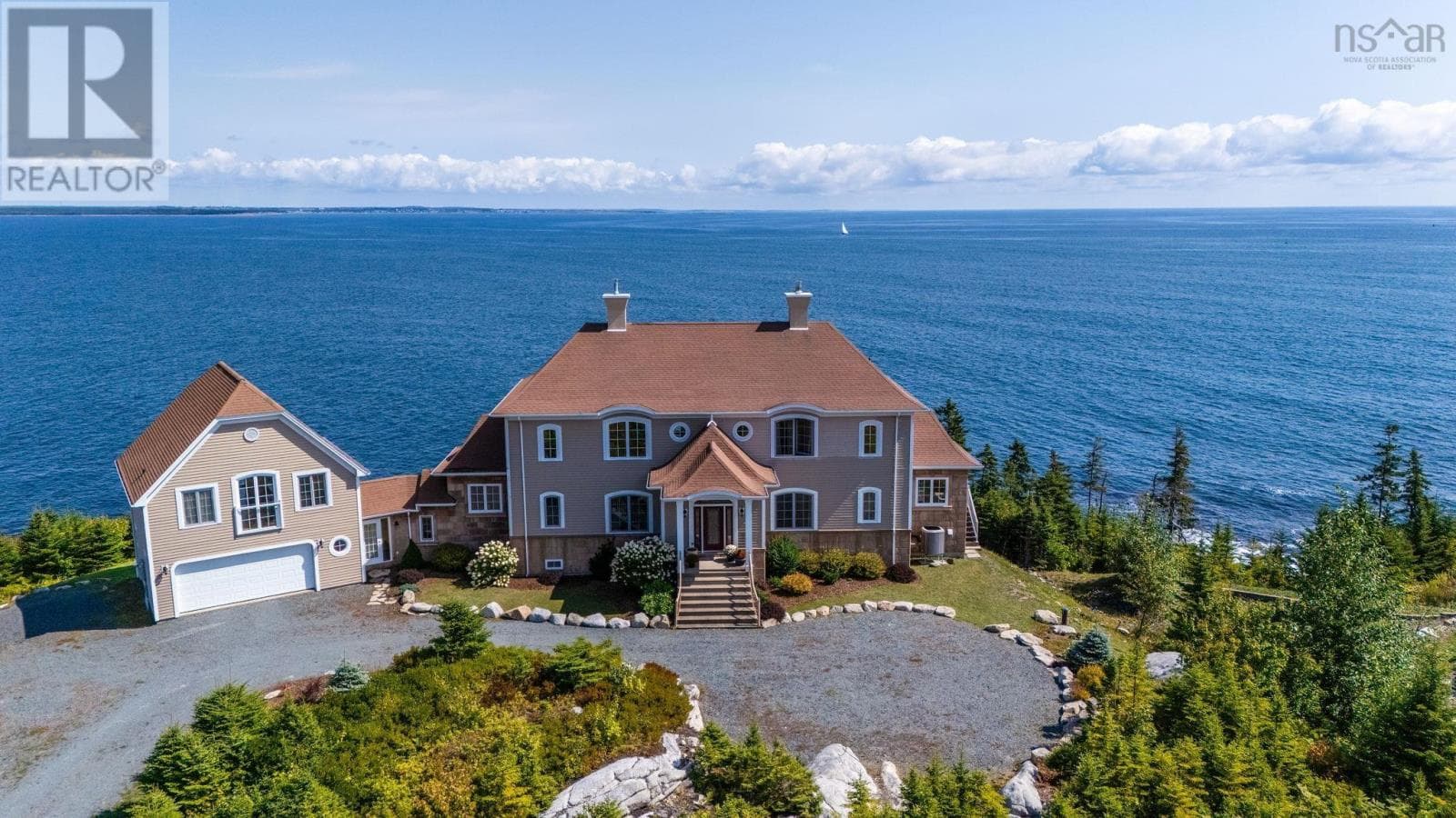 73 KESTREL COURT in HALIBUT BAY
