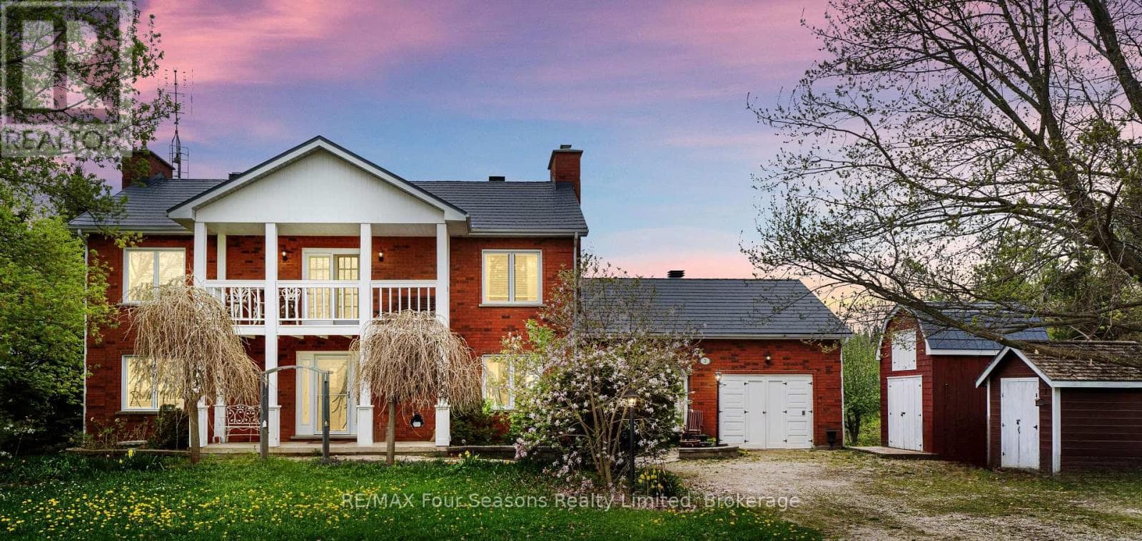 3 SYDENHAM TRAIL EAST in 