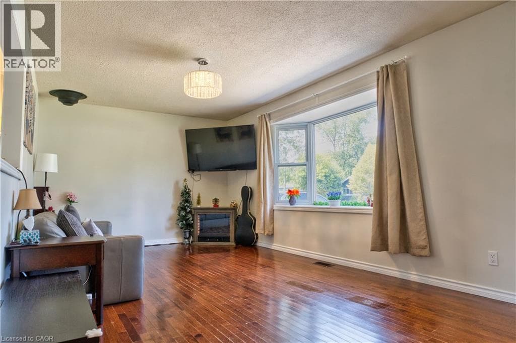 365 ADELINE DRIVE, Cornerstone — photo 4