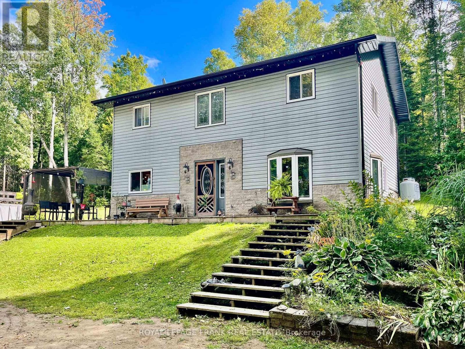 1630 MUSCLOW GREENVIEW ROAD, Central Lakes — photo 3