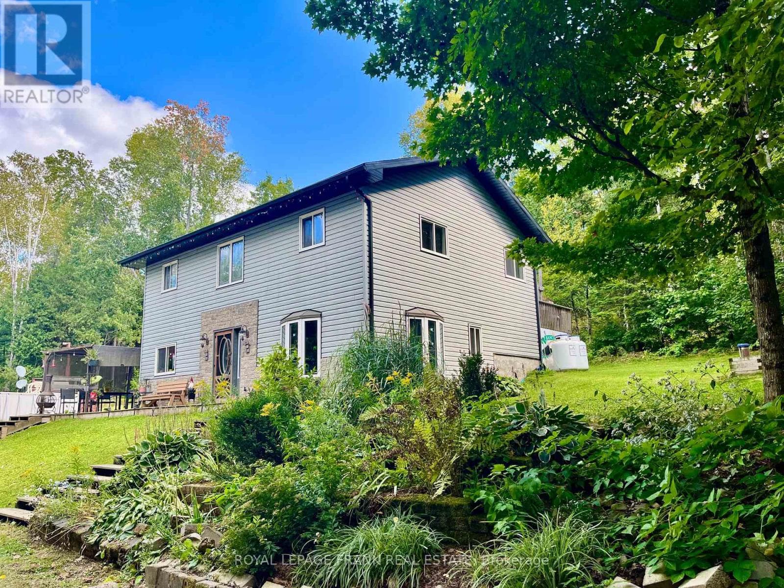 1630 MUSCLOW GREENVIEW ROAD, Central Lakes — photo 4