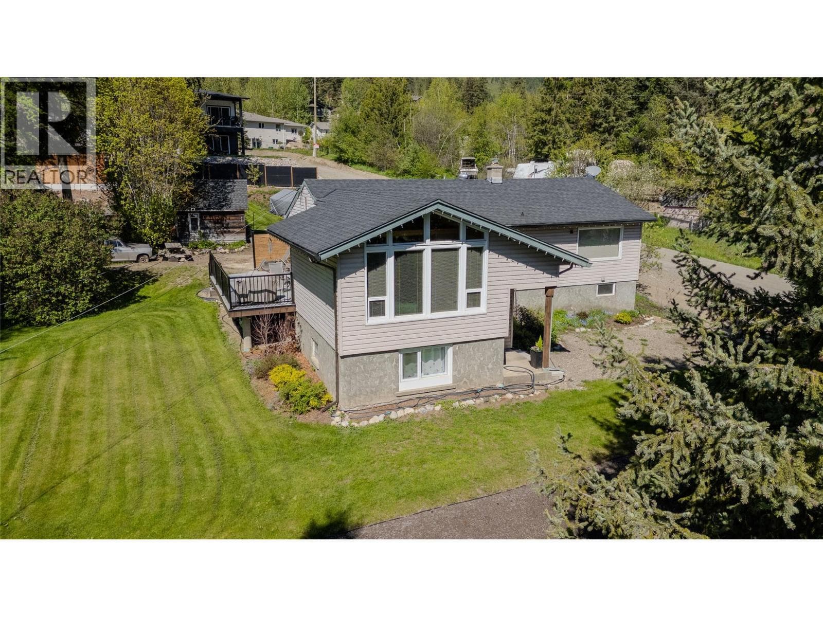 2506 SHUSWAP AVENUE in 