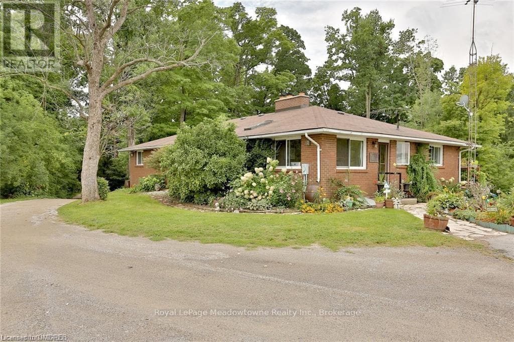 225/269 CAMPBELL AVENUE E, Oakville-Milton — photo 2