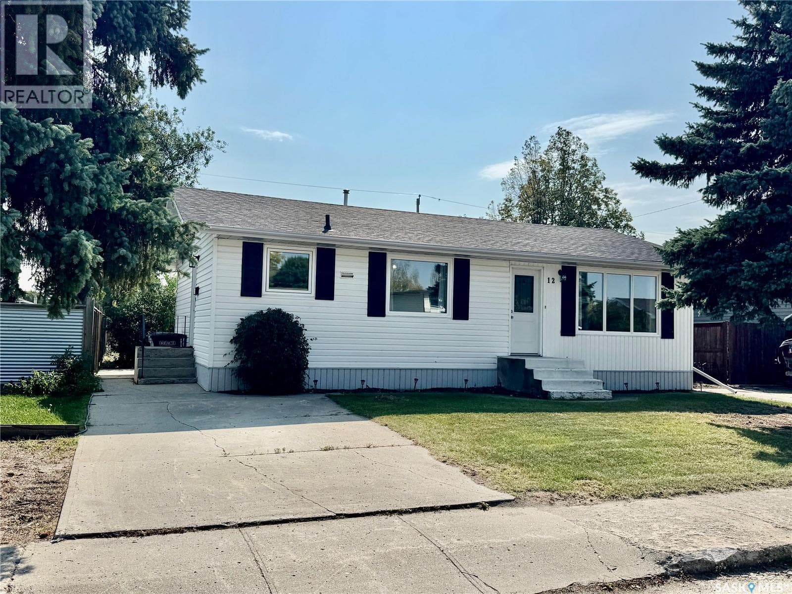 12 King CRESCENT in 