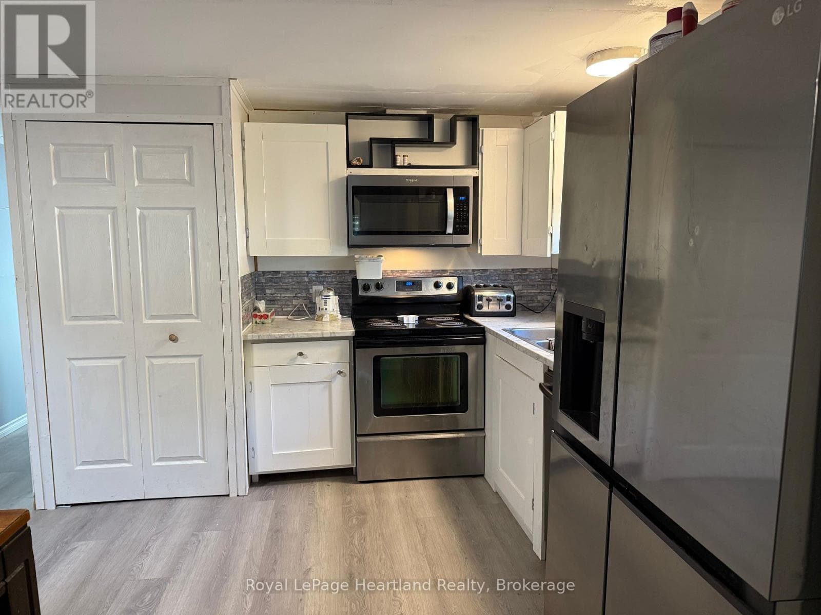 75049 HENSALL ROAD — photo 3