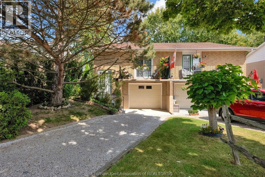 207 Coverdale STREET in 
