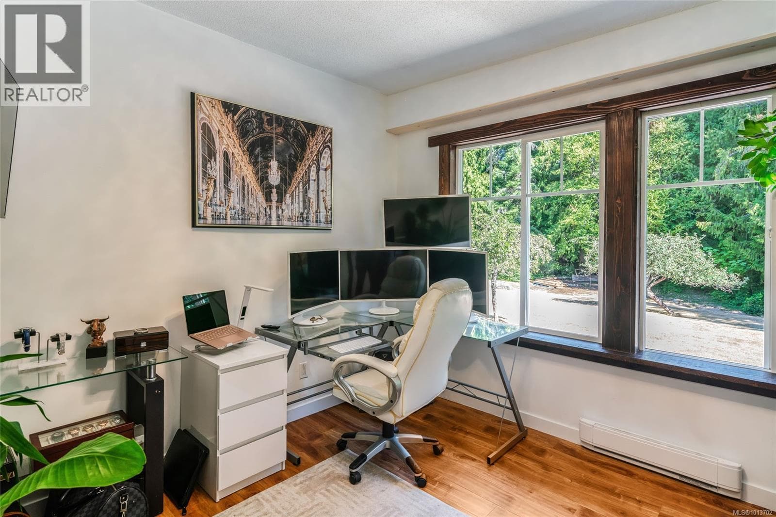 1353 Englishman River Rd, Vancouver Island — photo 2