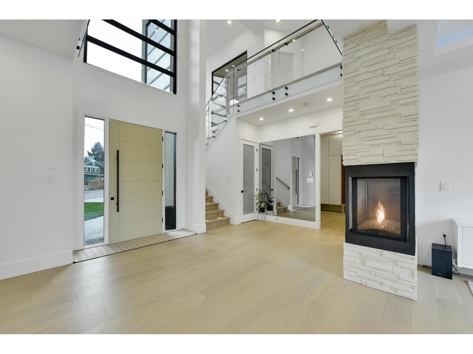 15711 ASTER ROAD, Fraser Valley — photo 2