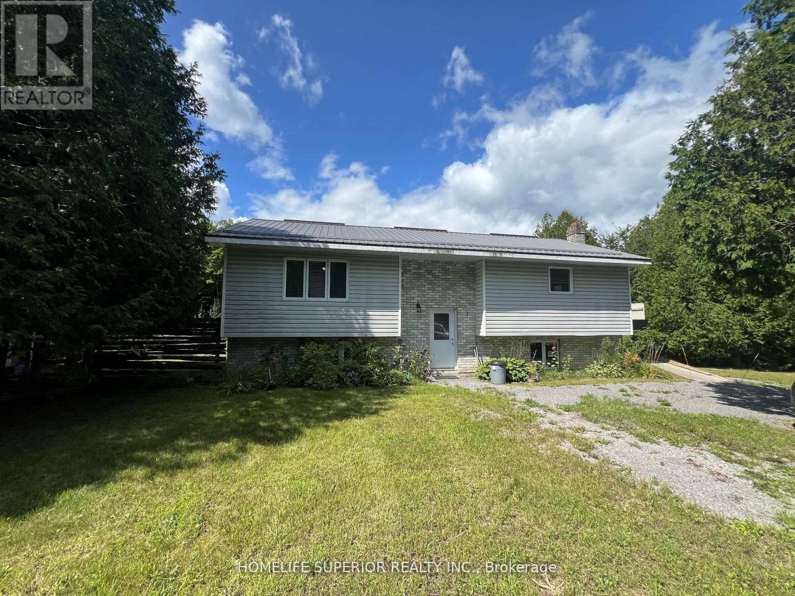 985 TWIDDY ROAD in 