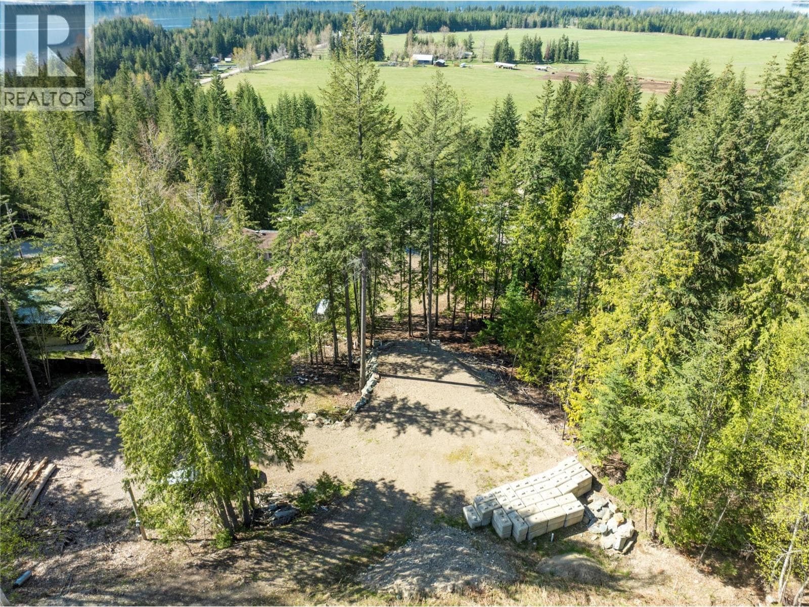 2699 FRASER ROAD, Interior REALTORS® — photo 2