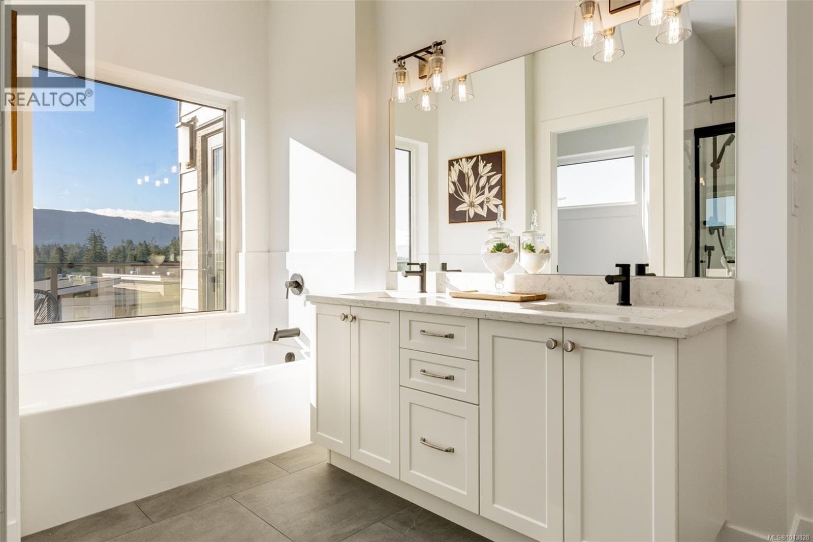 102 1220 Manzanita Pl in Departure Bay