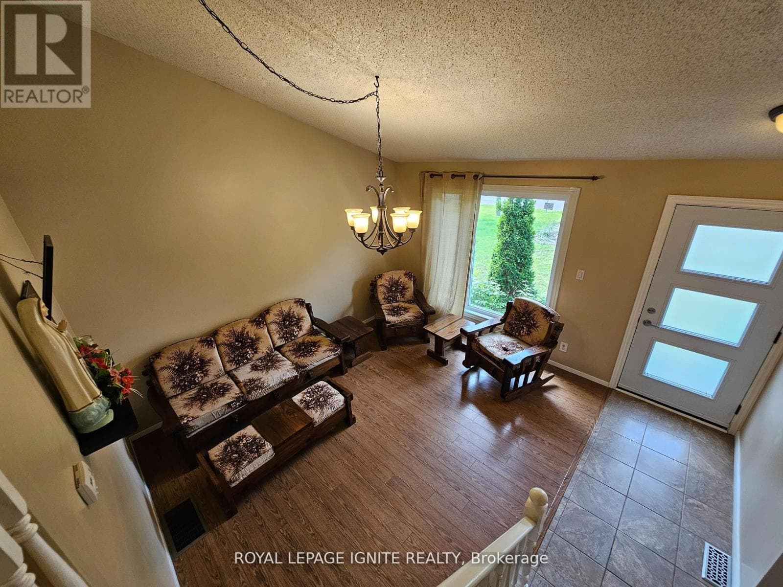 253 WOODLAND DRIVE N, Toronto — photo 3