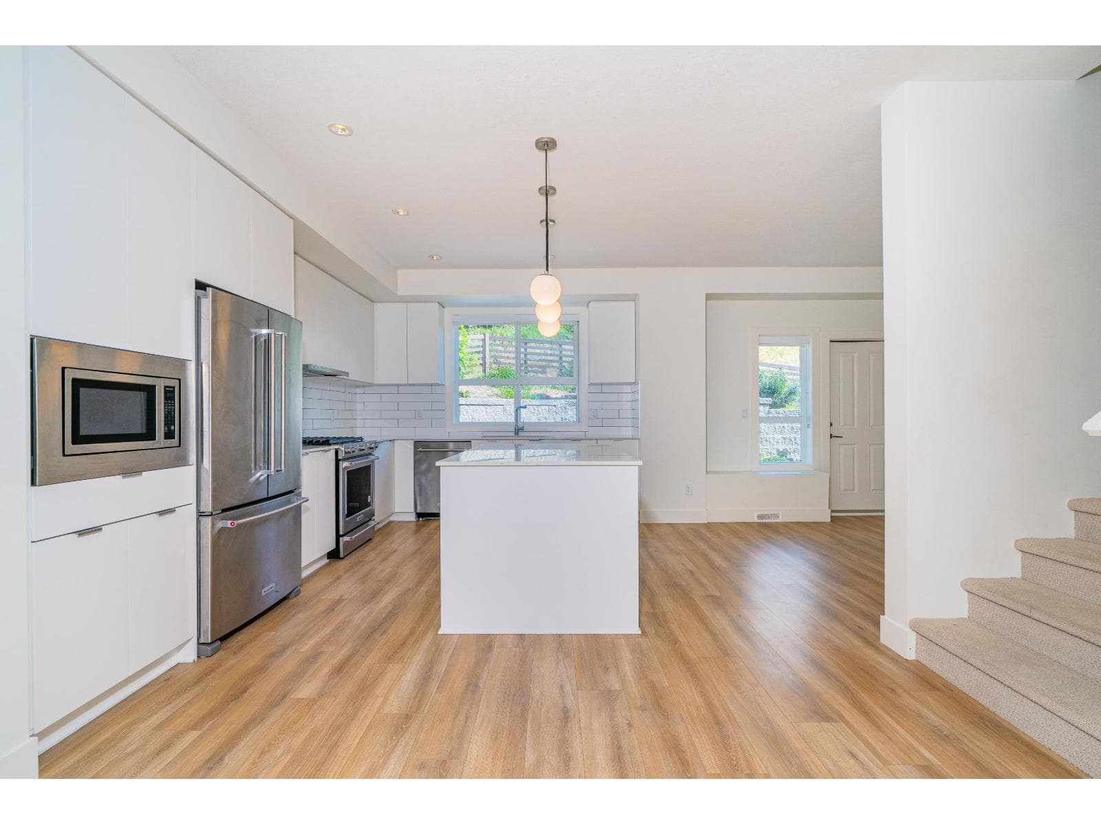 81 16561 17A AVENUE, Fraser Valley — photo 4