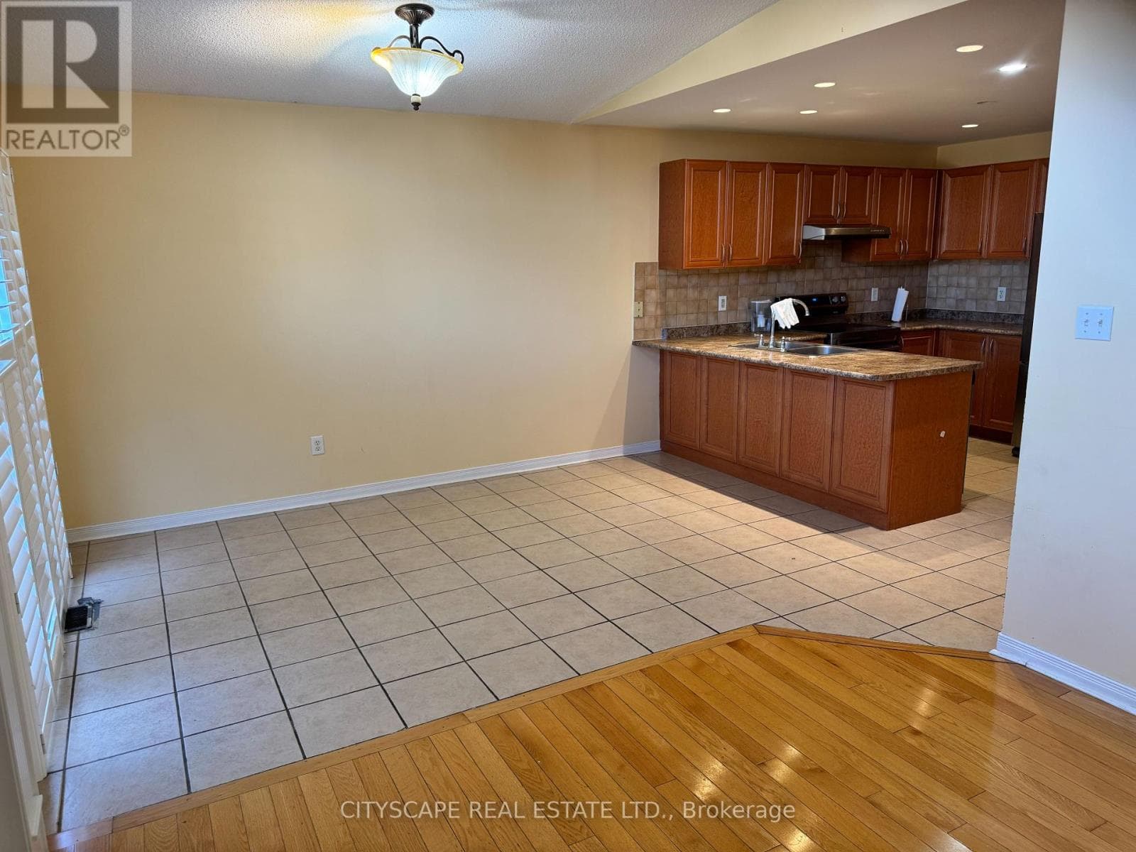 5077 DUBONET DRIVE, Toronto — photo 5