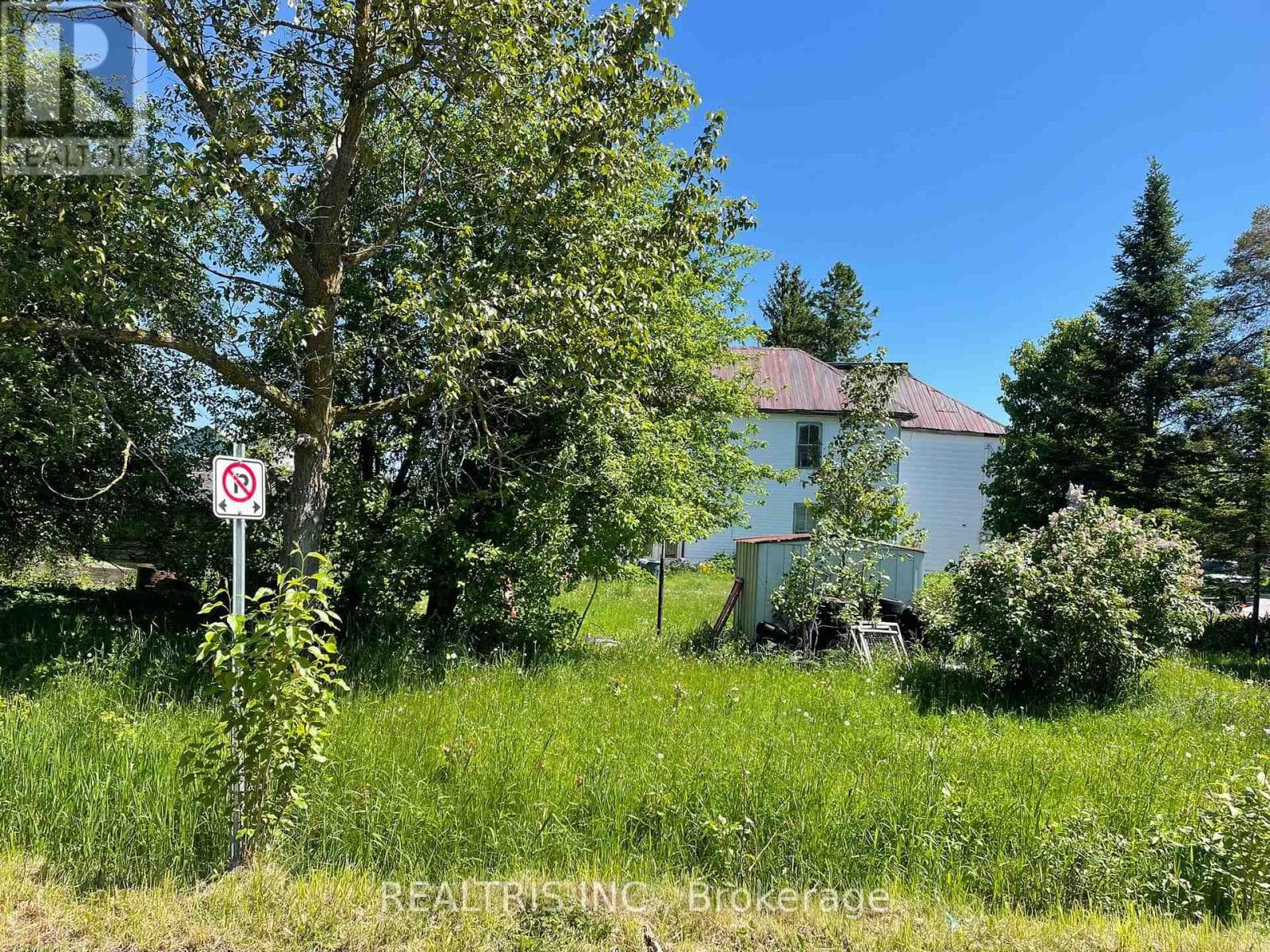 682419 260 SIDE ROAD, Toronto — photo 5