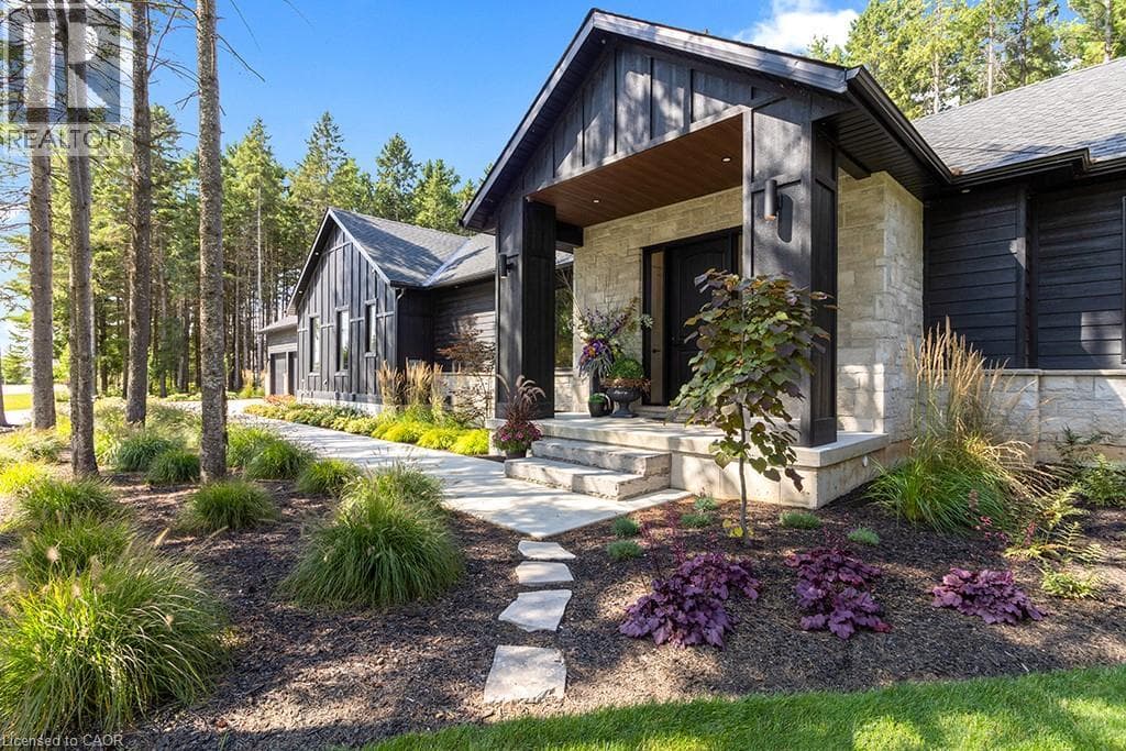 107 LOUISE CREEK Crescent — photo 4