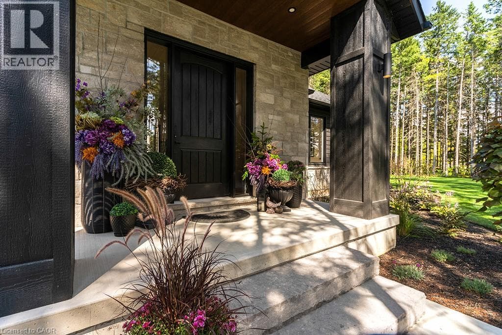 107 LOUISE CREEK Crescent — photo 5