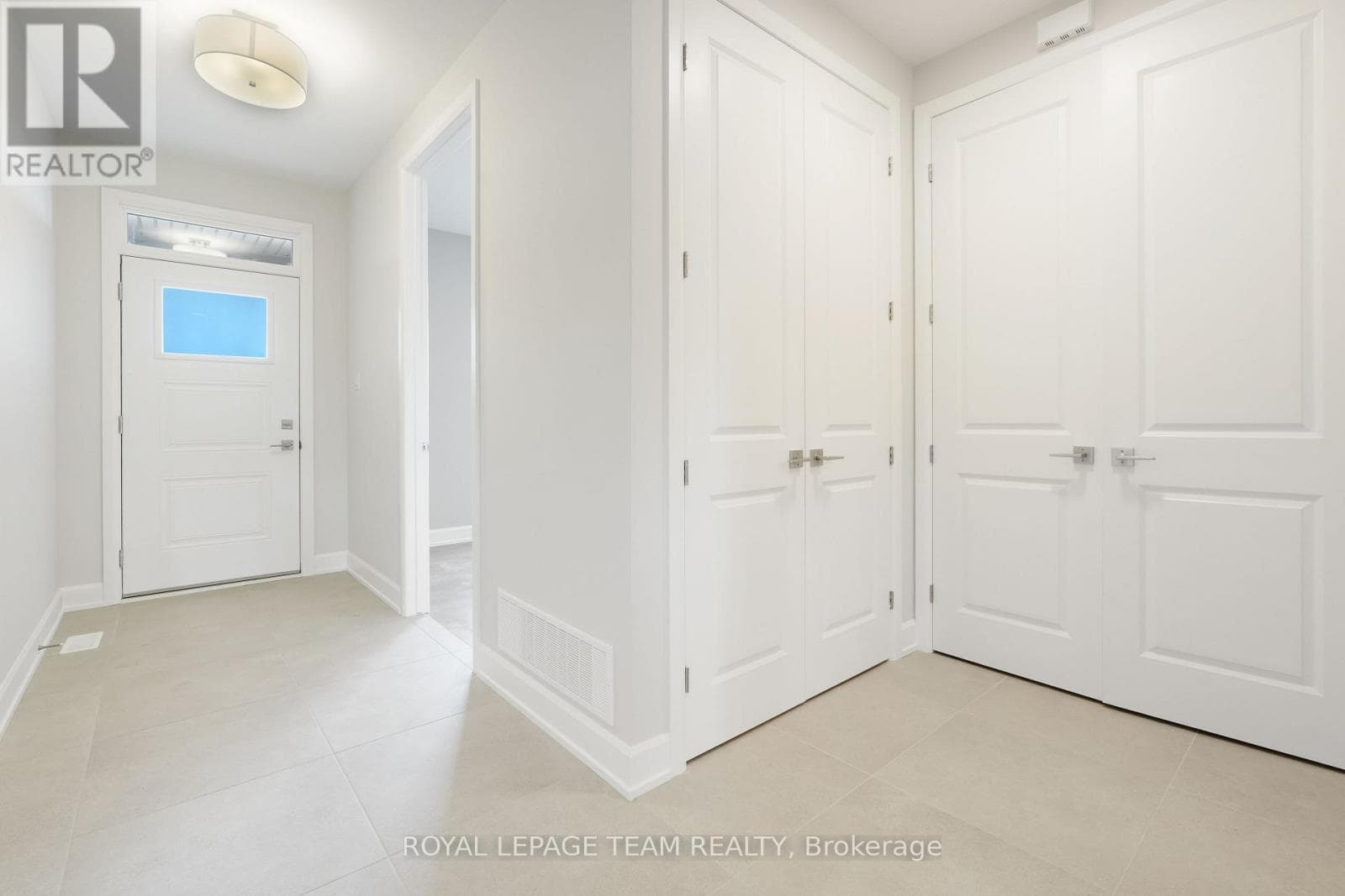 1165 POTTER DRIVE — photo 3