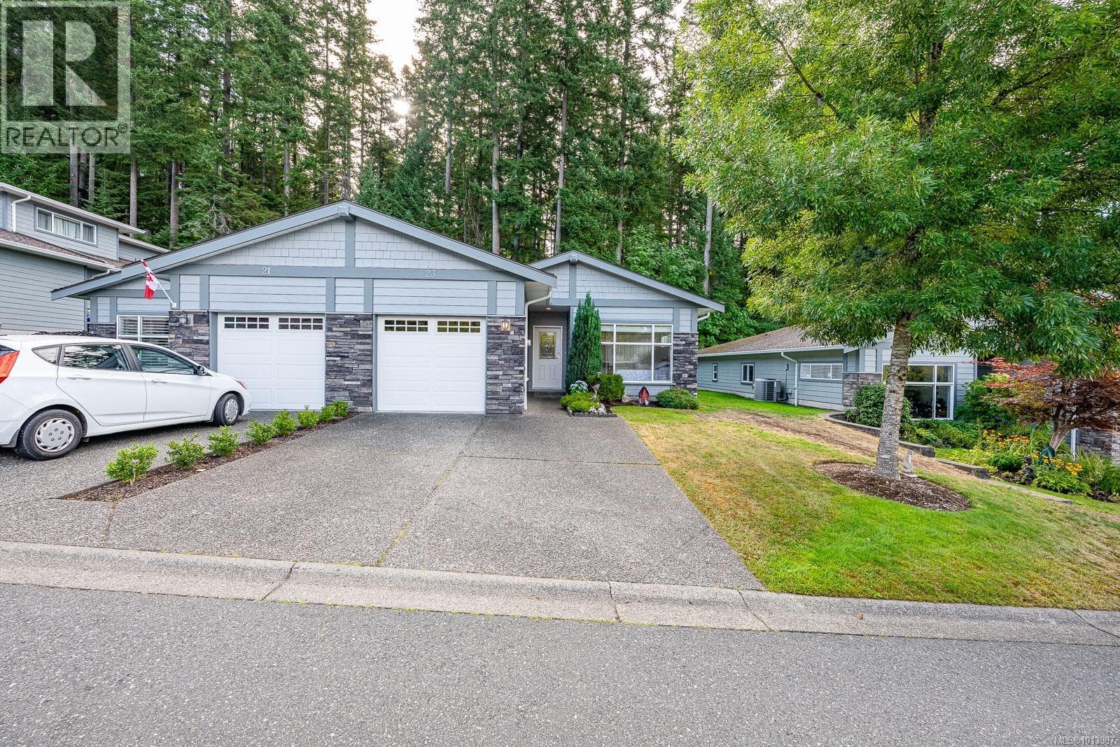 23 2001 Blue Jay Pl in 
