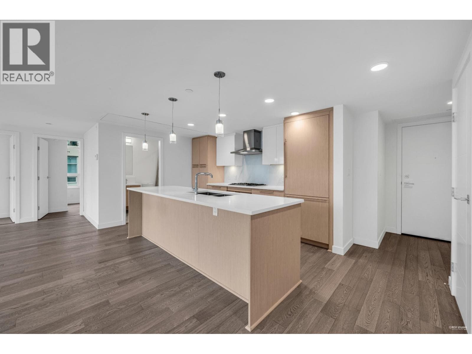 303 5077 CAMBIE STREET, Greater Vancouver — photo 3