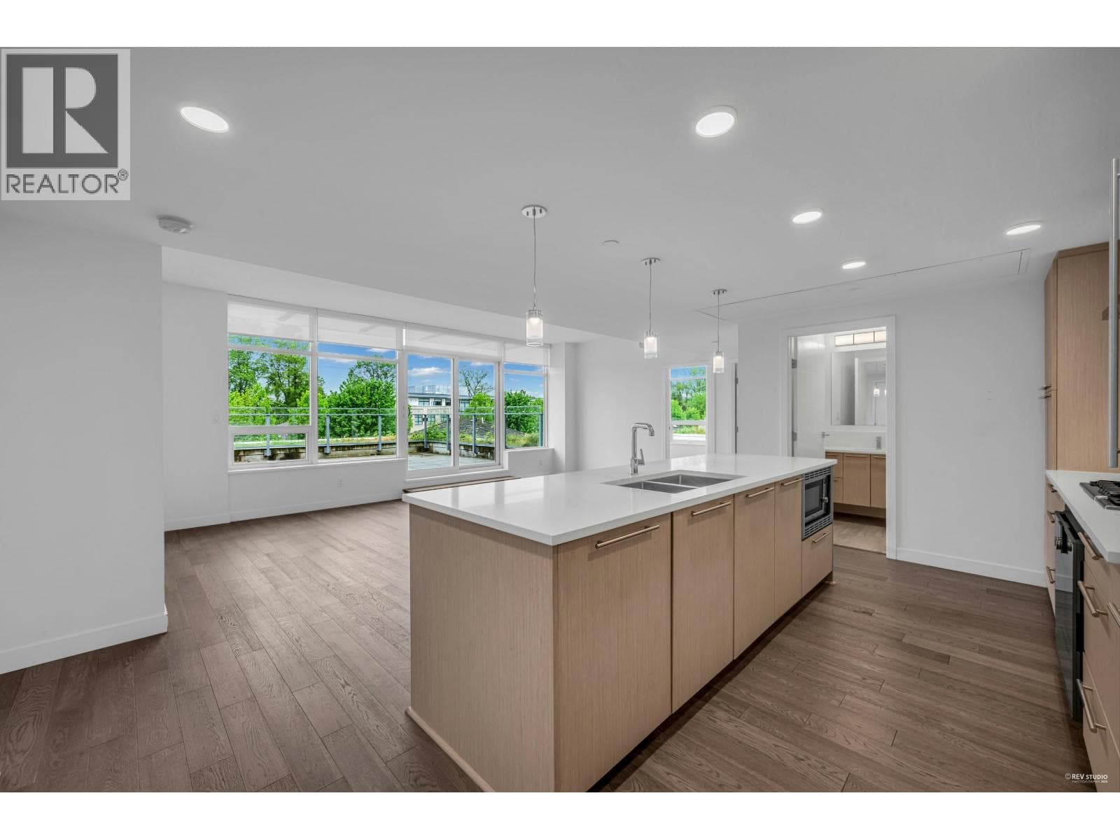 303 5077 CAMBIE STREET, Greater Vancouver — photo 4