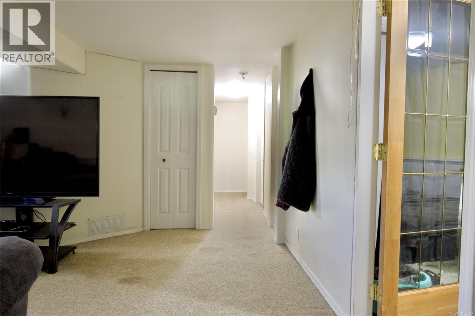 100 BOUNDARY ROAD — photo 3