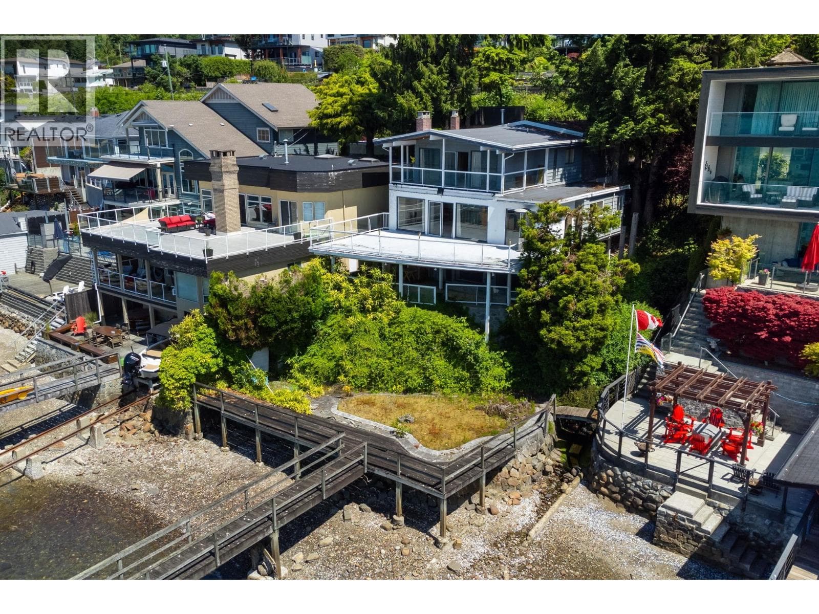 1208 ALDERSIDE ROAD, Greater Vancouver