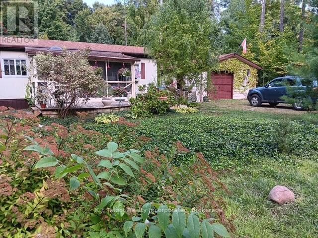 213 CHESTNUT DRIVE S, OnePoint — photo 2