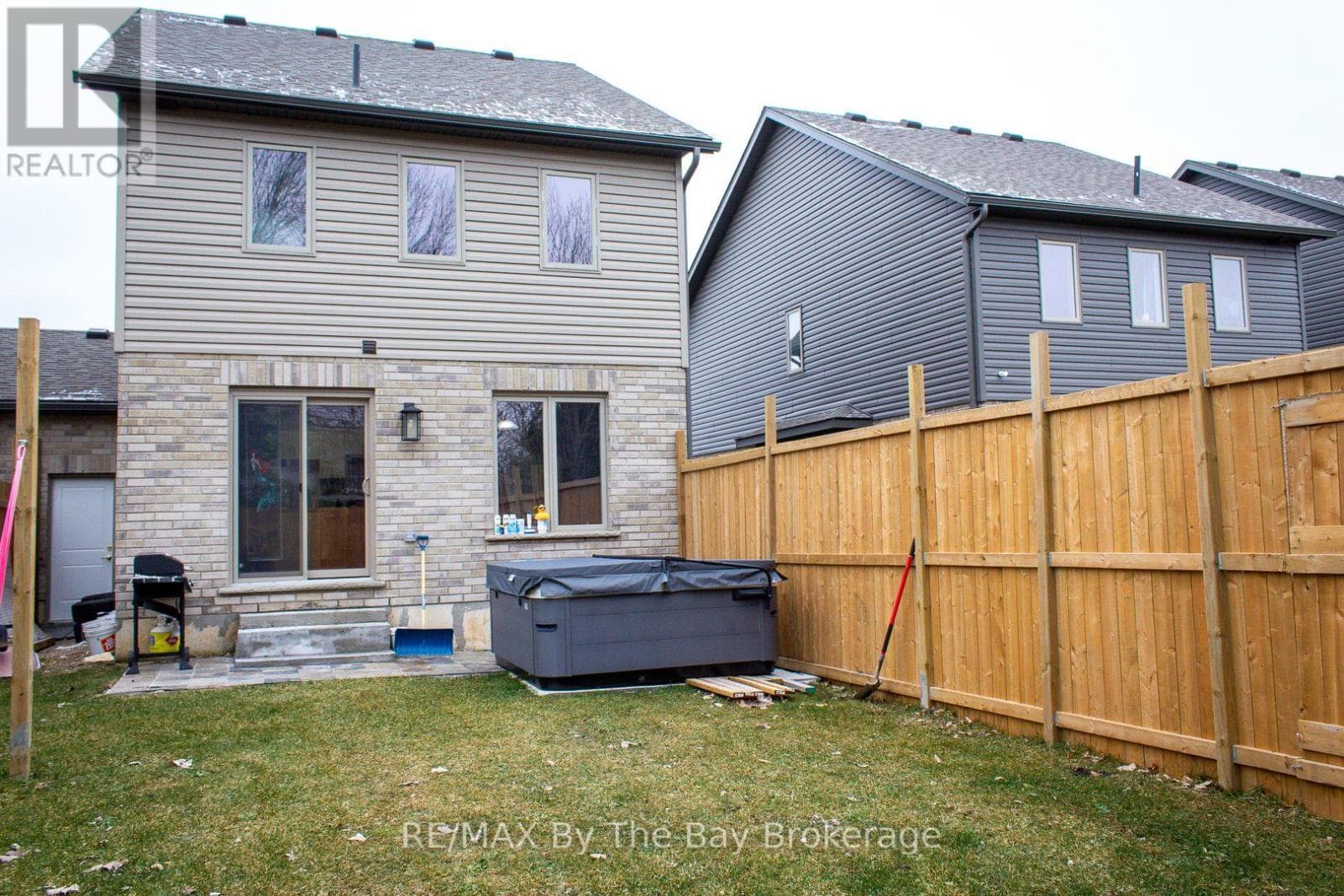 131 STONEBROOK WAY, OnePoint — photo 4