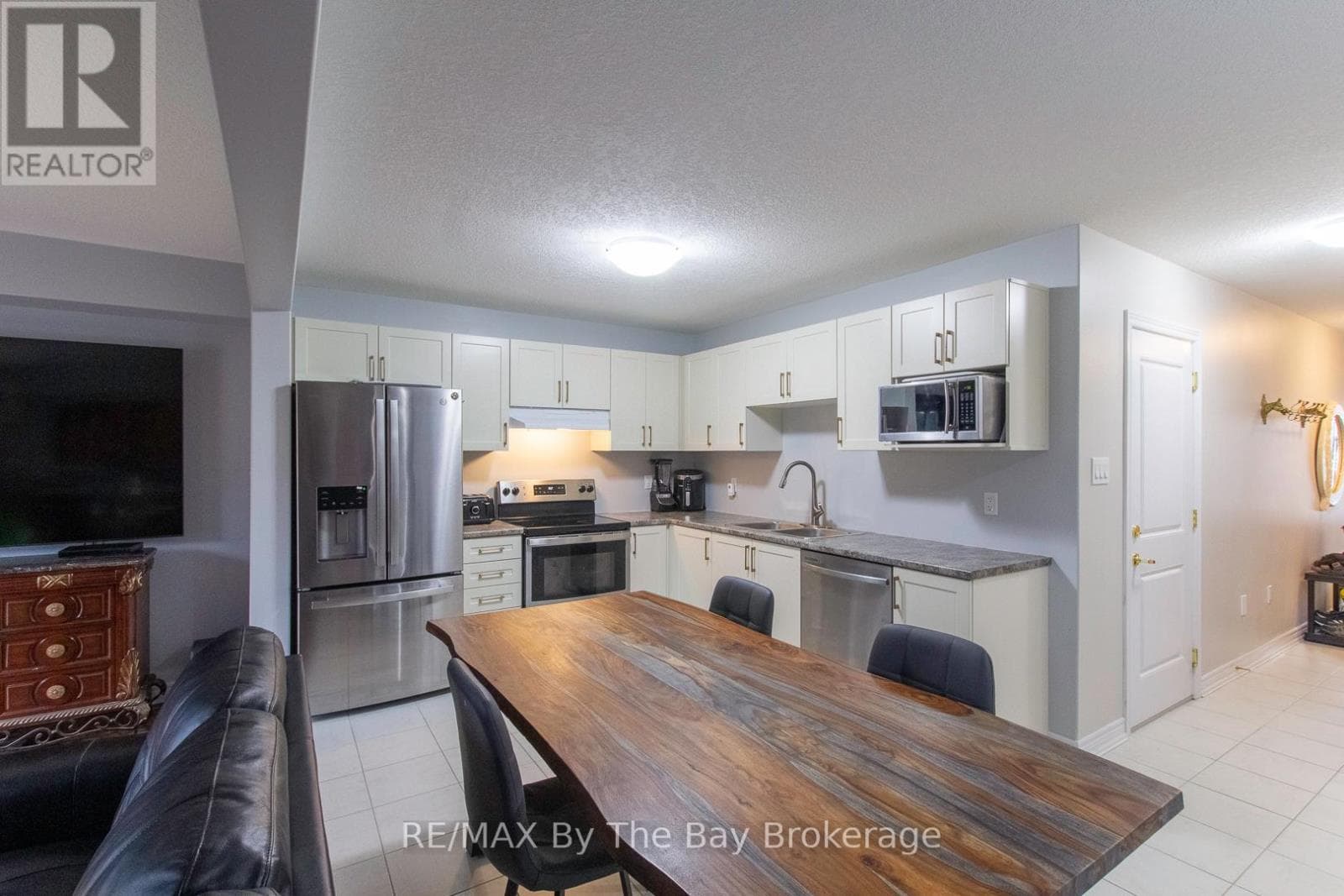 131 STONEBROOK WAY, OnePoint — photo 5
